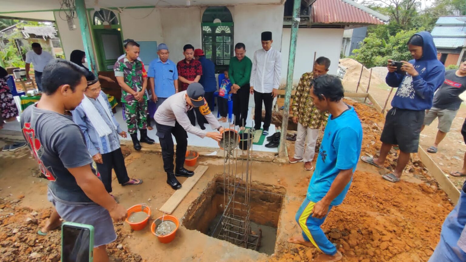 Acara Peletakan Batu Pertama Pembangunan Masjid Baitul Iman Pemantas