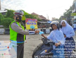 Sat Lantas Polres Tanjungbalai Himbau Pelajar SMA Gunakan Masker dan Patuhi Peraturan Lalulintas