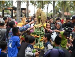 Bupati Kebumen Hadiri Festival Kaliratu,Bupati”Ini Miniatur nya Kebumen International Expo”