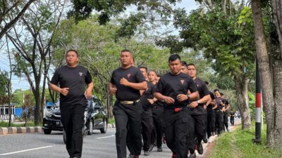 Jaga Imunitas Tetap Terjaga, Brimob Kalbar Olahraga Lari Pagi