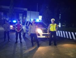 Cegah Gangguan Kamtibmas,  Polres Landak Patroli Malam Hari Menggunakan Mobil Dinas