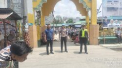 Sat Lantas Polres Tanjungbalai Laksanakan Pengaturan Arus Lalulintas Depan Mesjid