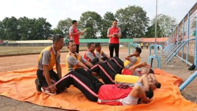 Polres Kebumen Gelar Ujian Samjas Periodik Semester II di Stadion Kebumen