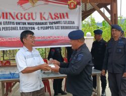 Brimobda Sumut Baksos Minggu Kasih di GKPA Aek Bayur, Tapsel